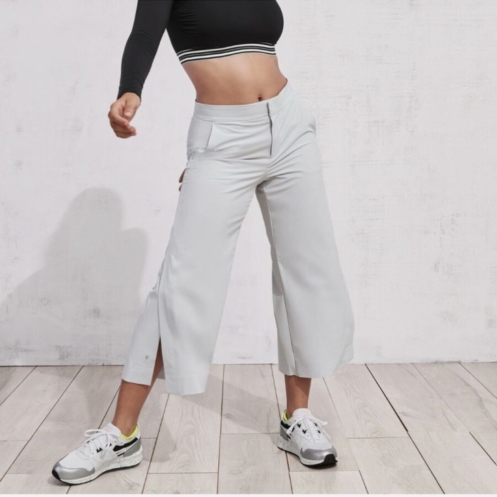 Athleta Tribeca Crop Utility Pant Size 8